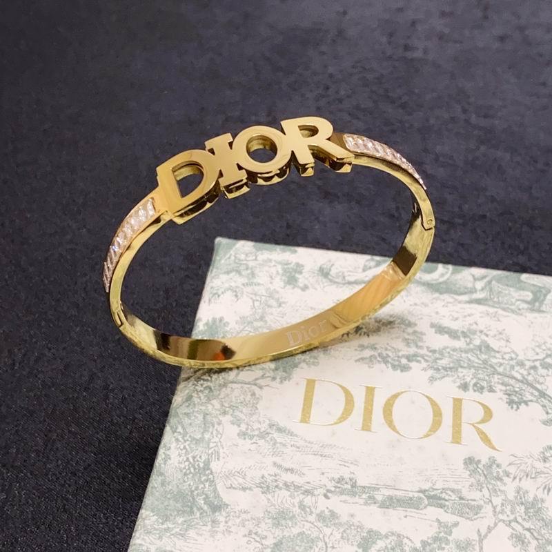 DIOR Bracelets 33